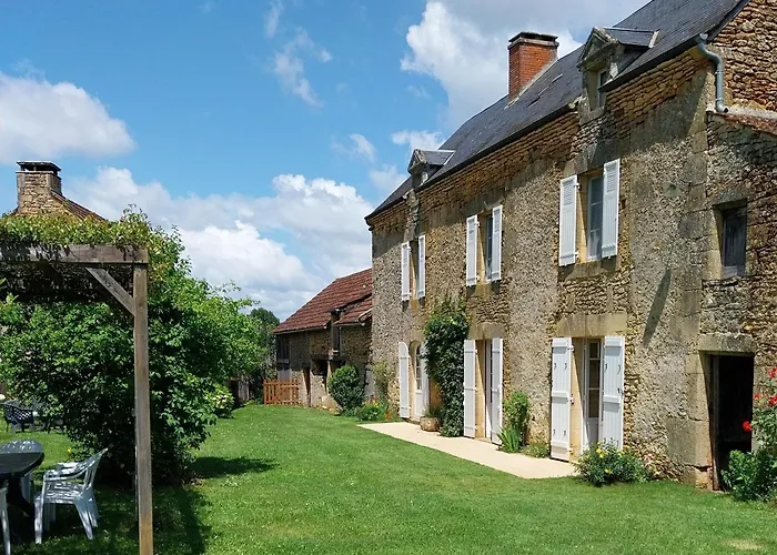 La Geneste Un Gite Dans La Campagne Sarladaise