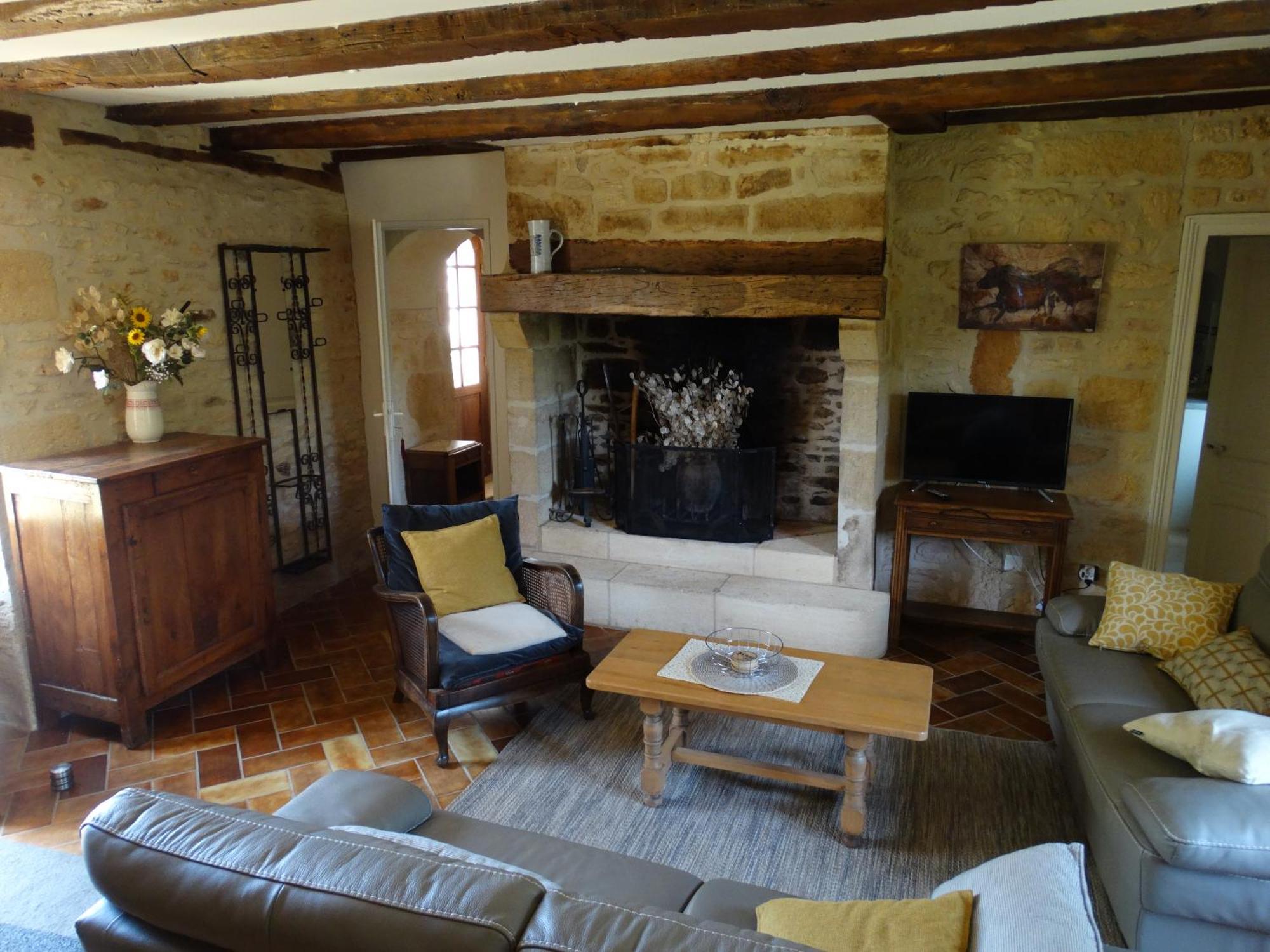La Geneste Un Dans La Campagne Sarladaise Holiday home Sainte-Nathalene