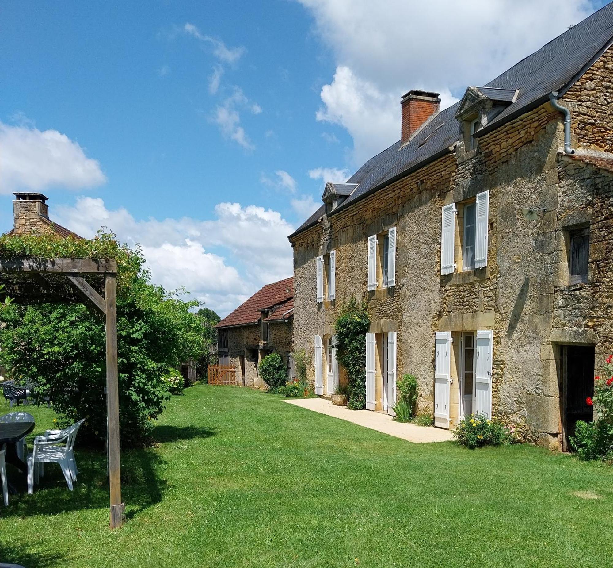 La Geneste Un Dans La Campagne Sarladaise *