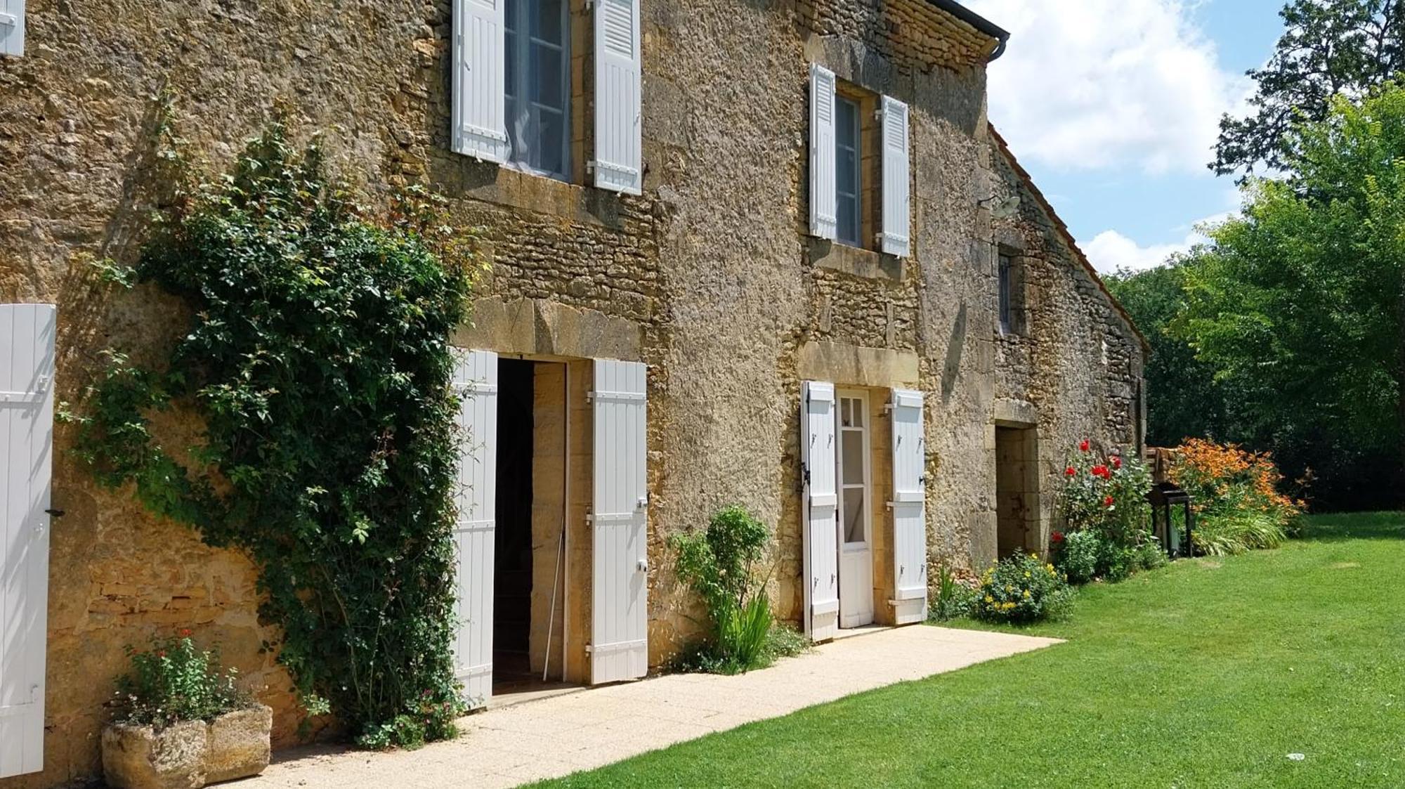 La Geneste Un Dans La Campagne Sarladaise * Sainte-Nathalene